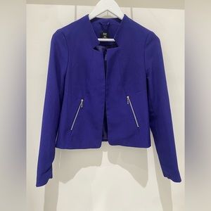 Purple blue blazer with zip pockets in size US6-EUR38
